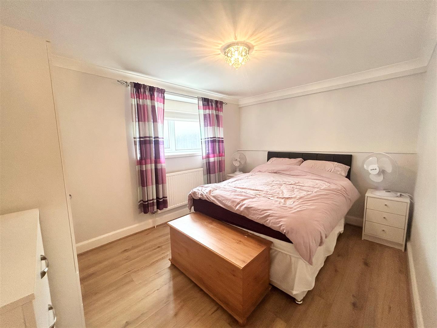 Glenaub House, Old School Road, Porthcawl, Bridgend, CF36 3AW